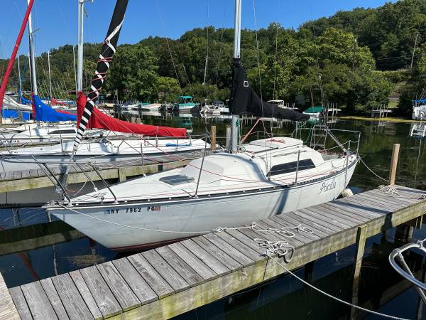 Photo CC 24, nice sailboat ready to sail $2,500