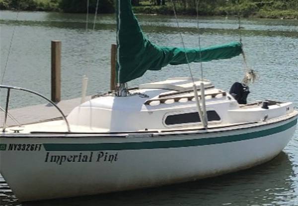 Photo ODay 20-ft sailboat $1,500