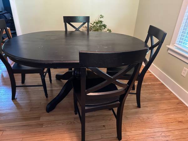 Photo Pier one dining table  4 chairs $350