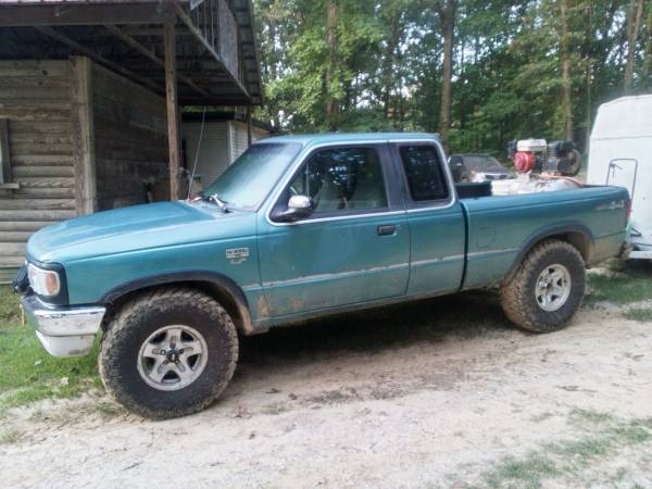 1994 Mazda b4000 extended cab four-wheel drive $2,500