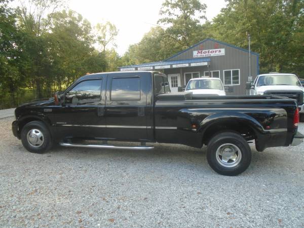 Photo 2001 Ford F350 7.3L Dually crew NO RUST 164k  WE TRADE $17,900