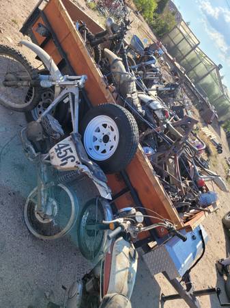 Photo I buy vintage dirtbikes and parts $10,000