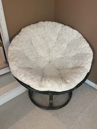 Photo Papasan Chair wIvory Cushion $100