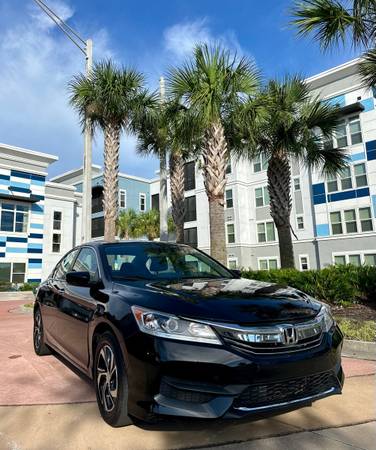 Photo 2017 HONDA ACCORD LX $15,550