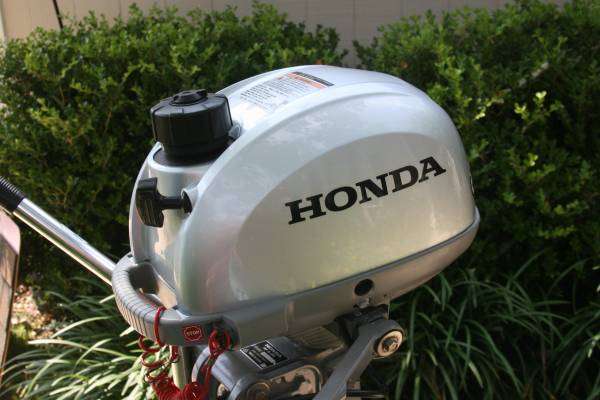 Photo 2021 Air Cooled Honda 2.3 hp Outboard Boat Motor $800