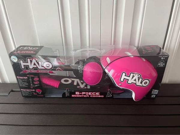 Photo Brand new and sealed HALO Scooter Combo Set Includes a HALO Kick Scoot $35