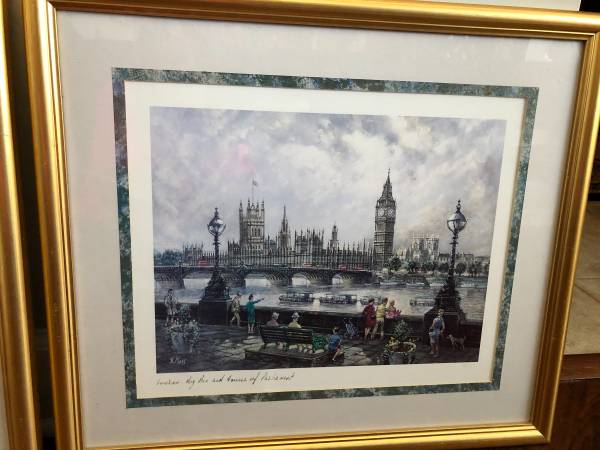 Framed Pictures of London $40