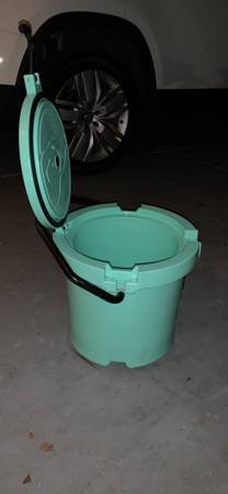 Photo KULA Cooler seafoam green $125