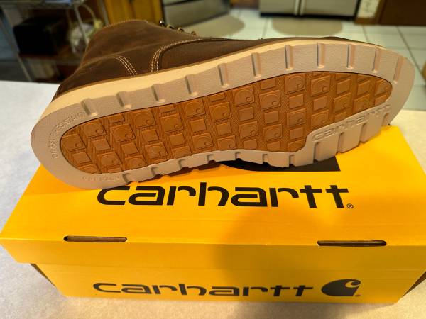 Photo NEW Carhartt steel toe  waterproof Work Boots- 13m $100