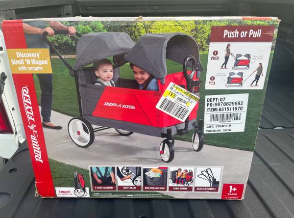 Photo New two seater wagon with sunshades for kids $130