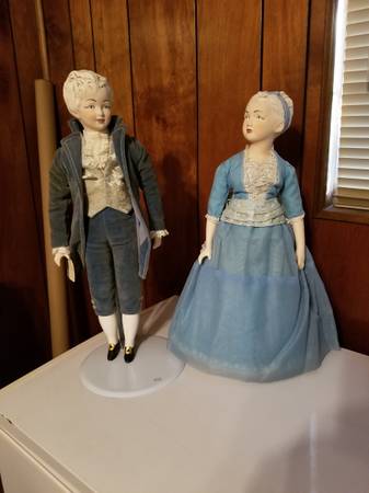 Photo Vintage Husband  Wife of the American Revolution Figurines $100