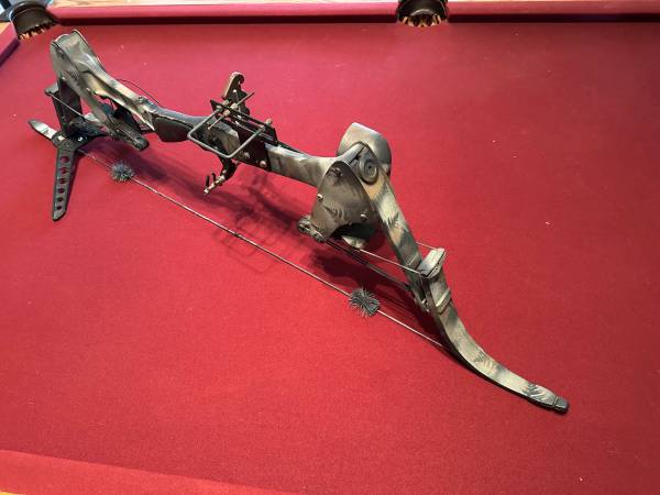 Vintage Oneida Compound Hunting bow $175