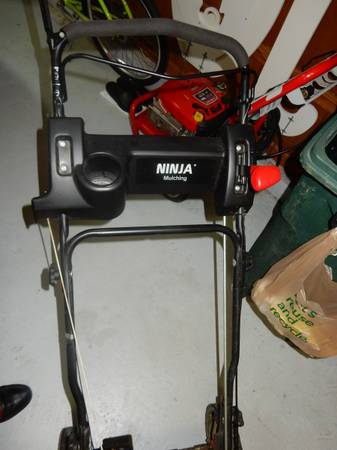Photo snapper ninja self propelled 21 mower $250