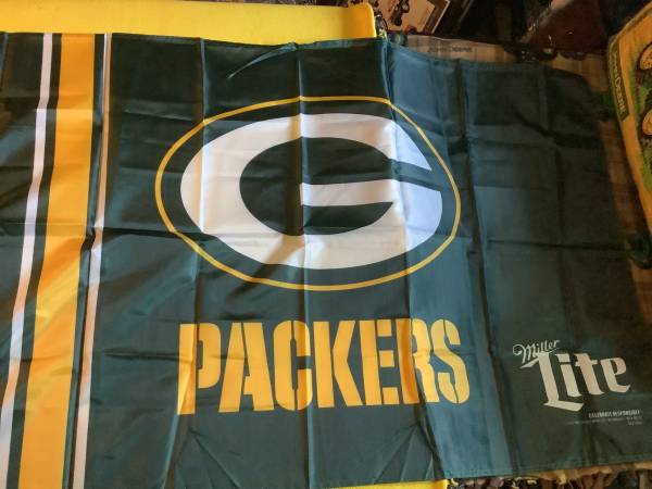 Photo Green Bay Packers Flag Miller Lite $10