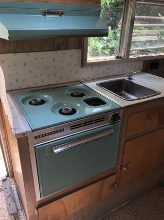 Photo REDUCED Rare 1967 Friendship Vacationaire Vintage Travel Trailer $7,600