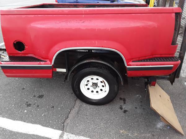 Photo 1997 Chevy Pickup Truck Flareside Bed OEM Factory Like New $1,675