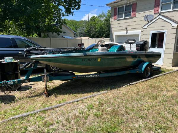 93 nitro dc 19 with 150hp outboard $5,200