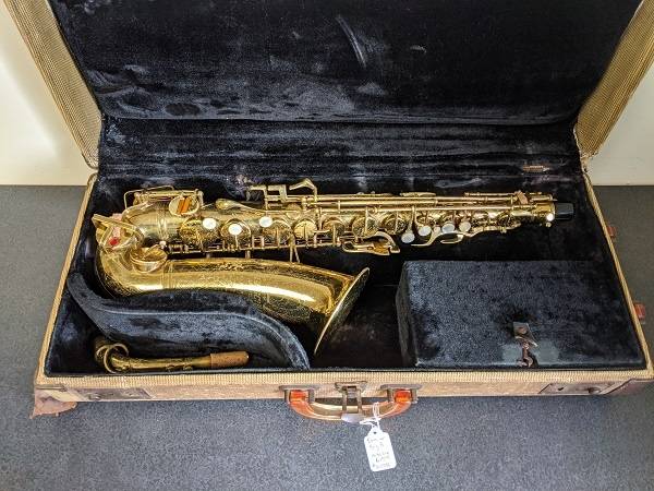 Photo Alto Saxophone - 1945 Buescher Big B $1,599