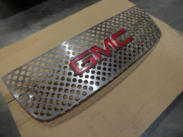 Photo CUSTOM STAINLESS STEEL PUNCHED GRILLE, GMC ENVOY 02 - 08 $75