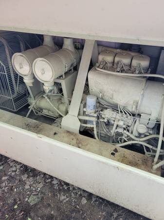 Photo Diesel air compressor $3,500