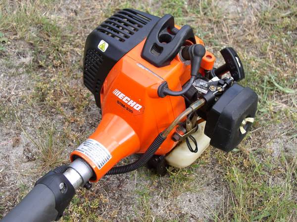 Photo ECHO Gas Weed Trimmer 72 Straight - SRM-230 - RUNS GREAT $285