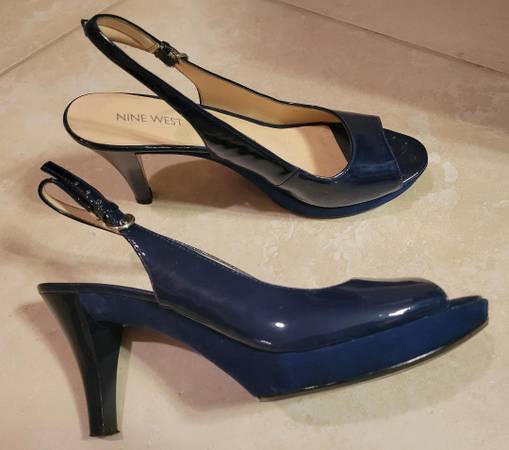 NINE WEST Ladies Navy Blue patent Platform Shoes - Sz 7.5 $15