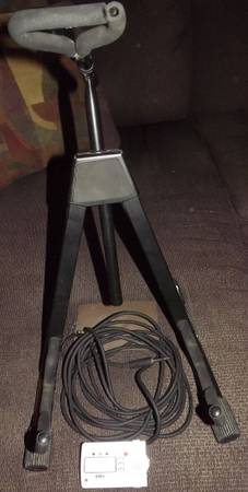 Photo On-Stage GS7465 Pro Flip-It A-Frame Guitar Stand $15