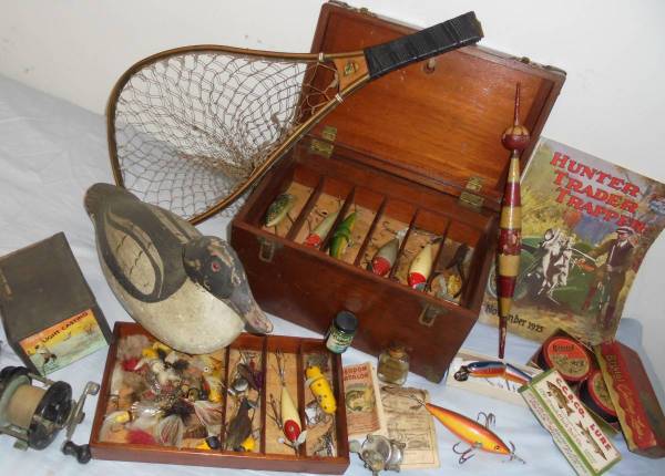 Photo PAY TOP $ - OLD FISHING TACKLE, HUNTING, OLD STUFF, ANTIQUES, ESTATES