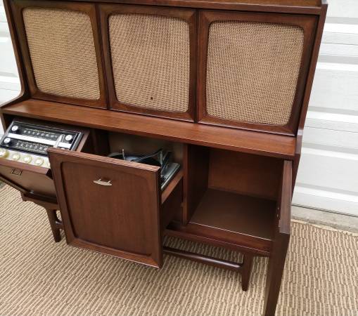 Photo RCA Victor Stereo Console Cabinet Record Turntable Mid Century $1,650