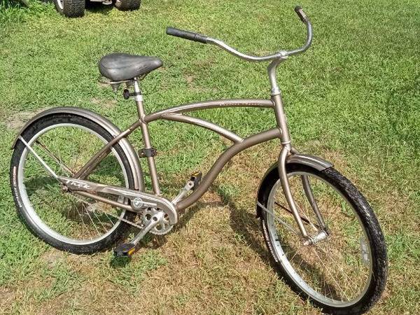 Photo TREK Classic Cruiser 26 Mens Beach Style Cruiser  $170