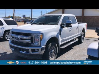 Photo Used 2017 Ford F350 4x4 Crew Cab Super Duty for sale