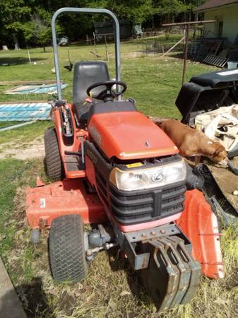 Photo kubota tractor mower $5,000