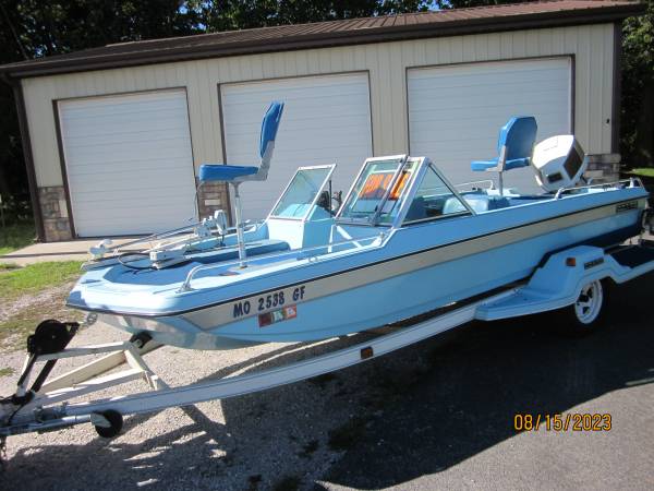 16 Ozark Runabout Bow Rider, Boat, Trailer, Motor for sale $2,900