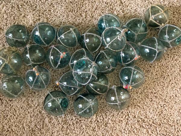 Photo Antique Japanese Glass Fishing Floats $12