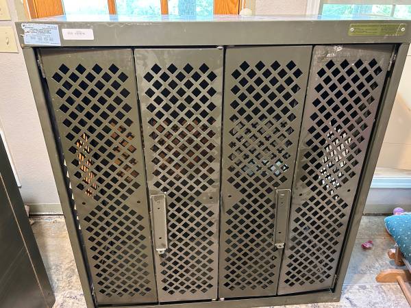 i have 3 small weapon racksdesigned and used to meet miliyary grade ...