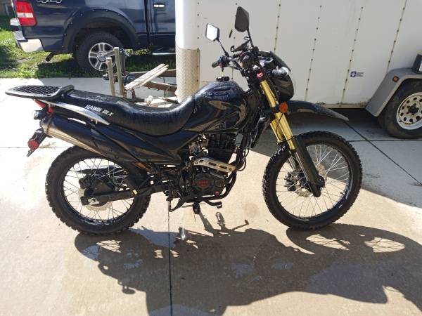 Photo 2022 Black Hawk 250 Enduro motorcycle  only 8 miles $1,700