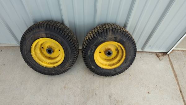 Photo John Deere front garden tractor tires and rims John Deere 110 112 210 $65