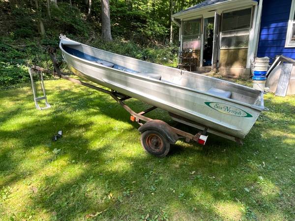 Photo 12 ft. boat, trailer, free stainless grill $400