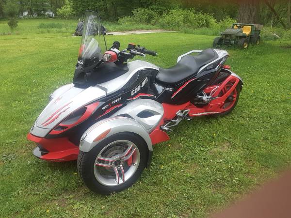 Photo 2009 can am spider $9,000