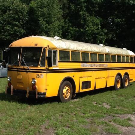 CROWN SCHOOL BUS. 1971. DIESEL. RUNS GREAT - $7400 (KALAMAZOO) | Cars ...