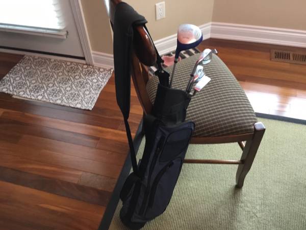 Photo Youth LEFT HANDED golf set $50