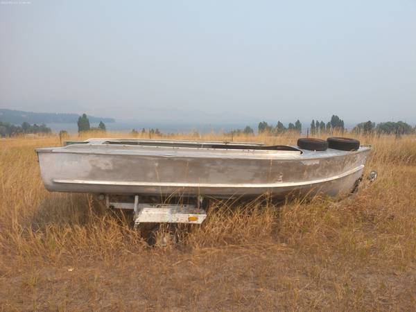 14 aluminum boat, trailer , motor $290