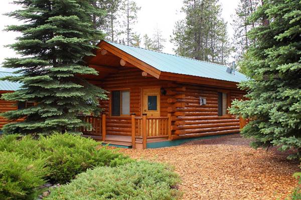 Photo Log Cabin Monthly Rental $750
