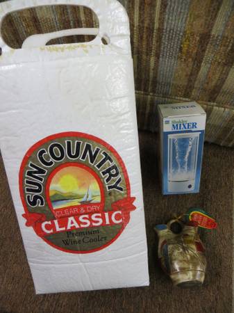 Photo Vintage Sun Country Cooler Bag, Indian Wedding Pitcher,  Shaklee 16oz $10