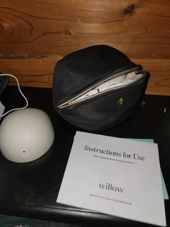Photo Willow Wearable Breast Pump Generation 3 $300