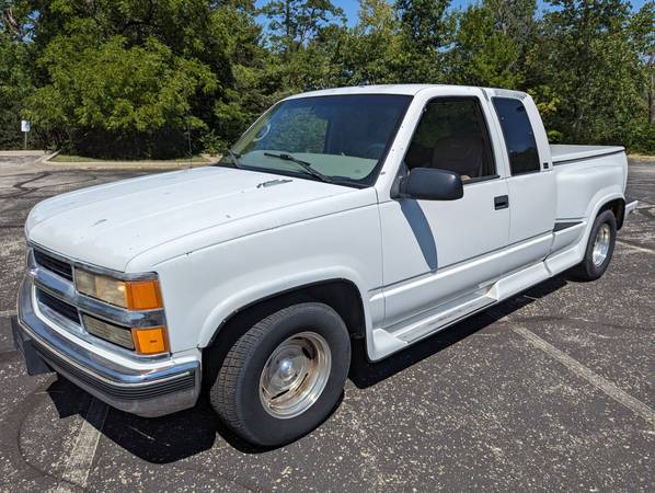 Photo 1997 Chevrolet C1500 Pickup Truck - Regency Edition $8,000