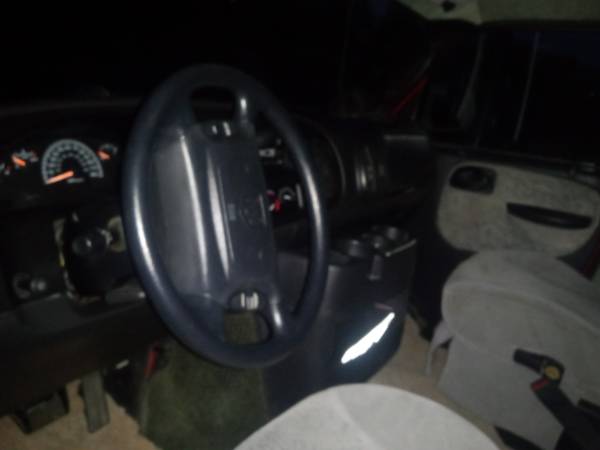 Photo 2002 Dodge ram 1500 can wheel chair lift $5,500