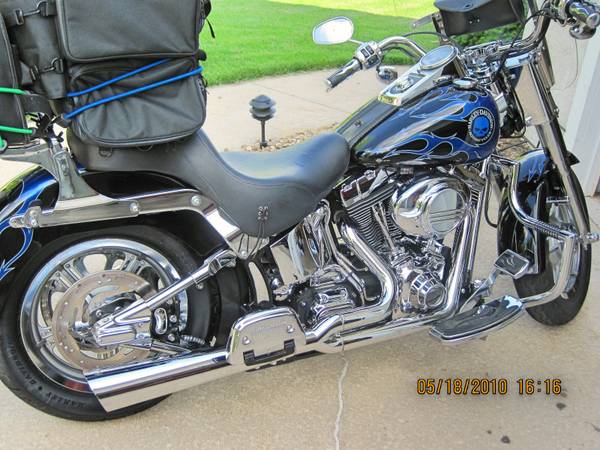 Photo 2004 HD Fatboy--Immaculate, Highly Optioned, First Tier Quality $8,250