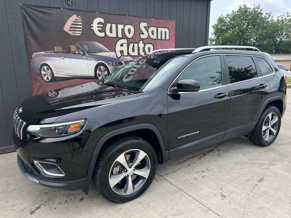 Photo 2020 Jeep Cherokee Limited 4x4 4dr SUV $23,999