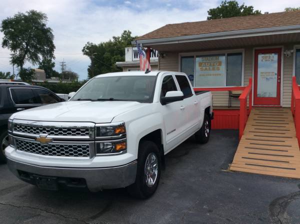 Photo 4X4 READY TO WORK AND PLAY 2015 Chevrolet Silverado crew cab 4x4 pic $12,950
